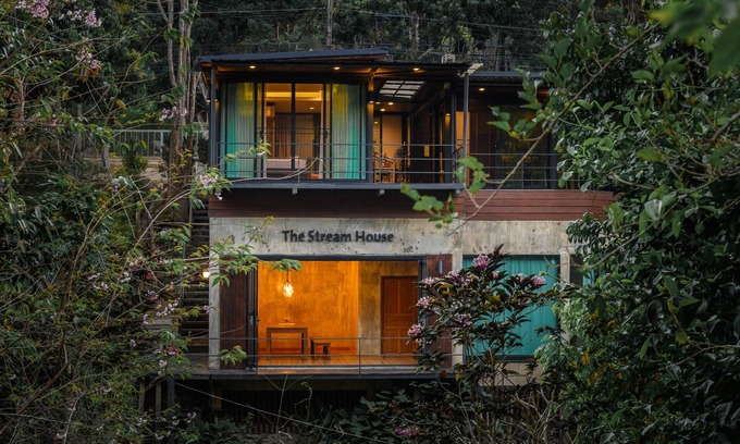 Mae On House | Cozy Stream House - Ideal for Family Getaways