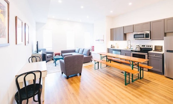 Adams Morgan House | Discover The Streetscape Suite: Family-Friendly Retreat