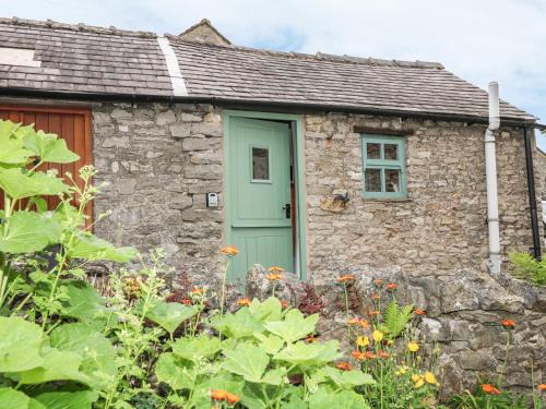 Bradwell House | Inviting Stay at The Studio - Child Friendly & Well Rated