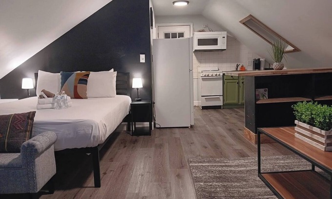 Johnston Apartment | The Studio-Suite at Putnam Pike NEW APT Near PVD