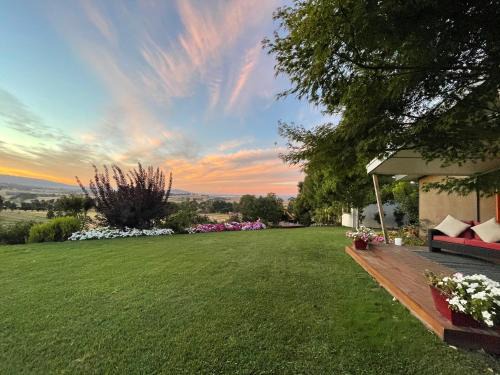 Dixons Creek Villa | Yarra Valley Escape - 4-Star Hotel with Top Amenities
