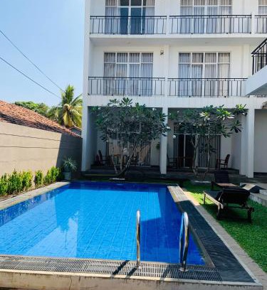 Kudapaduwa Hotel | Budget-Friendly Stay at The Suite 262 with Private Pool