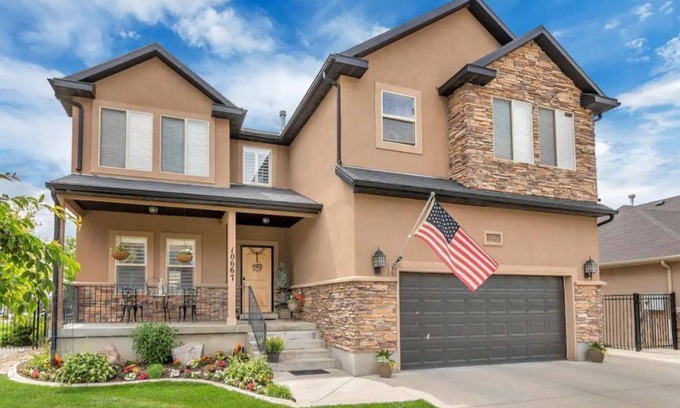Cedar Hills Apartment | Discover The Suite at the Cedars: Family-Friendly Retreat