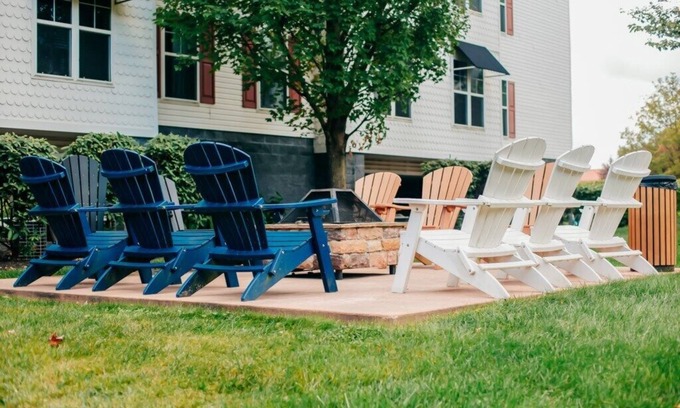 Hershey Condo | Family-Friendly Suites at Hershey with Private Pool & Spa