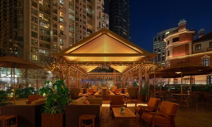 Downtown Shanghai Hotel | Elegant Getaway at The Sukhothai Shanghai - 5 Star Excellence