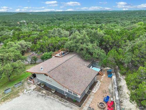 Wimberley House | Pet-Friendly Retreat at The Summit - Guest Rated 8.3/10