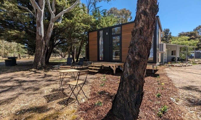 Dadswells Bridge Cabin | Experience Comfort at The Summit View Summa Hotel