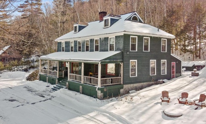Adirondack House | Discover The Sun and Ski: Pet-Friendly Adirondack Retreat