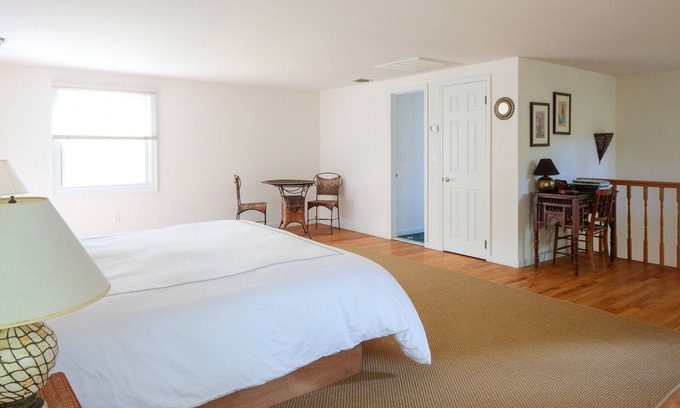 Bridgehampton House | Unwind by the Beach This Summer 2024 - Guest Rated 10/10