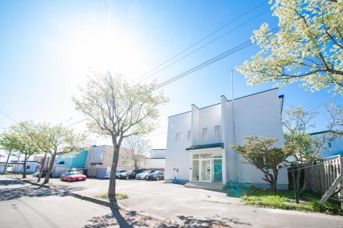 Kushiro Villa | Discover The Sun Lounge: Family-Friendly Getaway Awaits