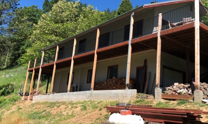 Downieville House | Guest Rated 10/10: The Sunny Side House with Pool & Kitchen