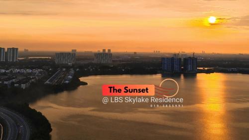 Puchong Apartment | Experience The Sunset - LBS Skylake Residence: 4-Star Bliss