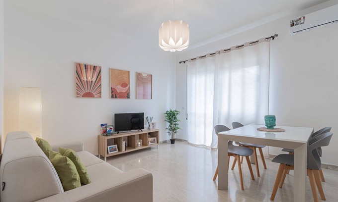 Zona XII Torre Spaccata Apartment | Elegant Sunset Rhome Suite with Wi-Fi & Pet-Friendly Amenities