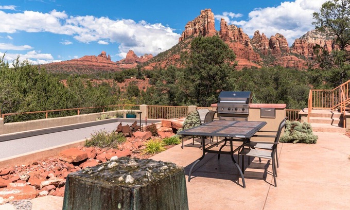 Sedona Condo | Experience The Sunset Suite #4 at Vista Ridge Sedona