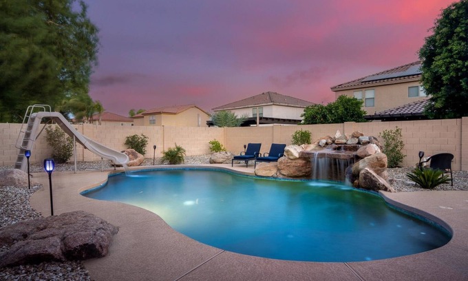 Alta Vista Estates House | Discover The Sunshine House: Heated Pool & Grill Delight