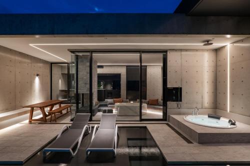Motobu Villa | The superb hills
