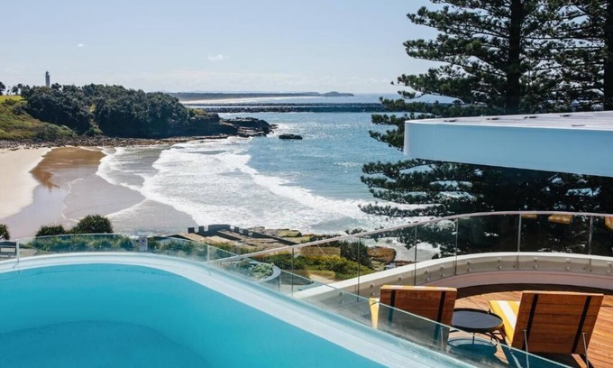 Yamba Hotel | Beachfront Bliss at The Surf Yamba - Guest Rated 9.8