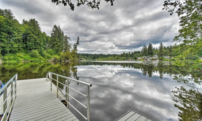 East Olympia House | Unwind at The Swedish Fish: Lake Saint Clair Retreat