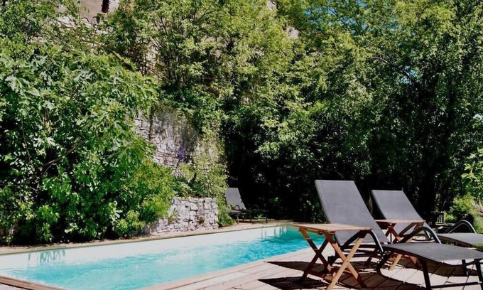 Vezenobres House | Discover The Swift's Return with Private Pool in Vézénobres