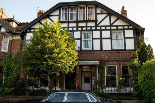 Bootham House | Discover The Sycamore Guest House - 4-Star Excellence