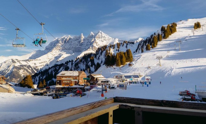 Val d'Illiez Hotel | Family-Friendly Stay at Camp Suisse Near Télécabine