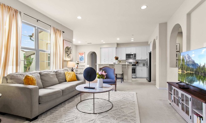Woodbury House | Discover The Talisman Jewelry: Family-Friendly Retreat