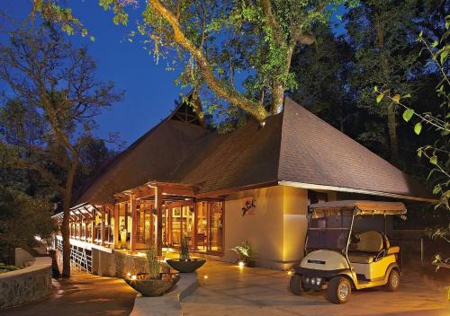 Yavakapadi Village Resort | Indulge at The Tamara Coorg: 5-Star Retreat with Spa & Pool