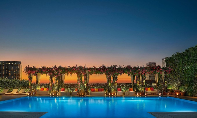 Downtown Tampa Hotel | Experience The Tampa EDITION: 5-Star Luxury Awaits You