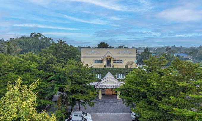 Chiang Rai Hotel | Discover The Target Residence & Resort for Family Getaways