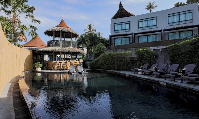 Koh Tao Hotel | Explore The Tarna Align Resort with Pool and Ocean Views