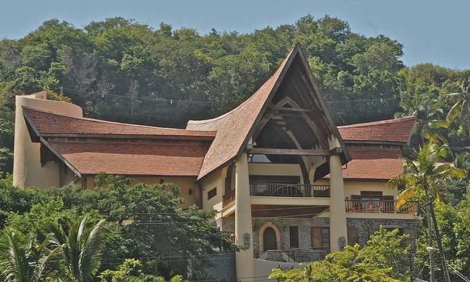 Marigot Bay House | Discover The Tea House, Marigot Bay - Unforgettable Amenities!