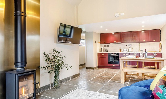 Warminster Cottage | Comfortable 2-Bedroom Retreat in Codford, Near Warminster