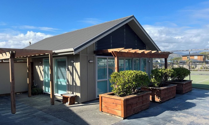 Waikanae House | Experience The Tennis Pavilion: Pool, Spa & Family Fun