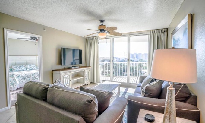 Destin Hotel | Top-Rated Family Retreat at The Terrace Pelican Beach 302