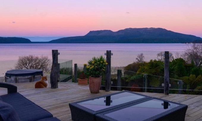 Lake Tarawera House | Experience Lakefront Bliss at The Terrace Lake Tarawera