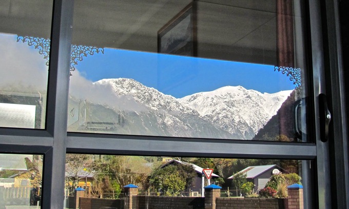 Franz Josef Glacier Hotel | Relax at The Terrace: 4-Star Spa Retreat with Breakfast