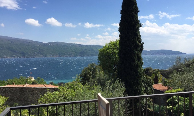 Gargnano Villa | Experience Lakeside Bliss at Oliveto Residence Terrace