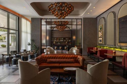 Buckhead Village Hotel | Elegant Thompson Atlanta - Buckhead: Pet-Friendly Retreat