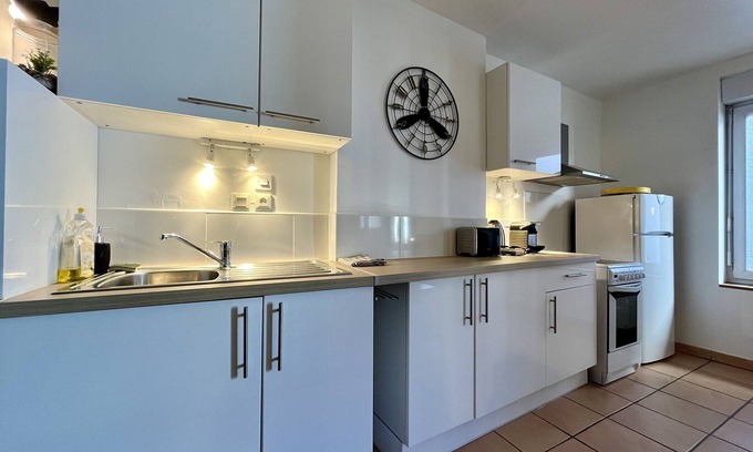 Tournon-sur-Rhone Apartment | Cozy Théolier Duplex with Breakfast & Kitchen Amenities