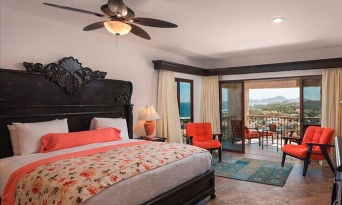 Ildefonso Green Hotel | Spacious Three Bedroom Suite with Spa and Breakfast Options