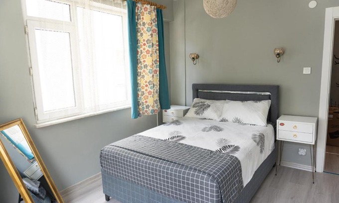 Gumussuyu Mahallesi Hotel | Experience the Three Bedroom Suite with Breakfast Included