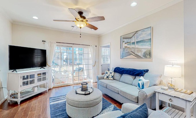 Rehoboth Beach Apartment | The Tides Sandy Bottom Cir Unit 107