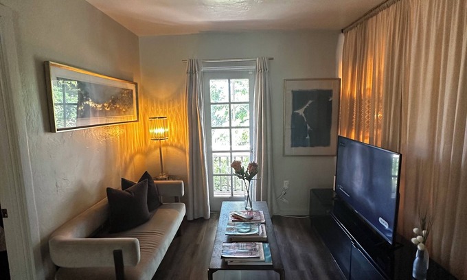 Northeast Miami Apartment | Experience The Topaz Apartment @LASOCIAL with Pool & Breakfast