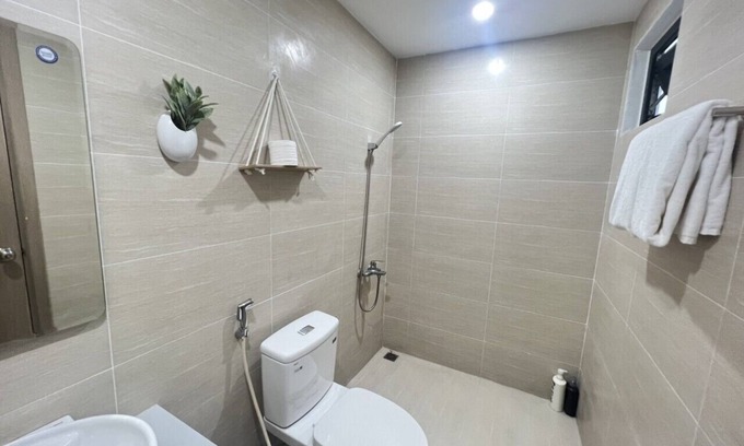 Hue City Centre Apartment | Comfortable 2-Bedroom Apartment with Pool and Kitchen