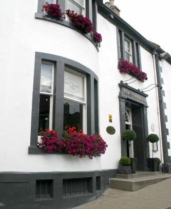 Melrose Hotel | Discover The Townhouse Hotel: Rated 9/10 with Family-Friendly Amenities