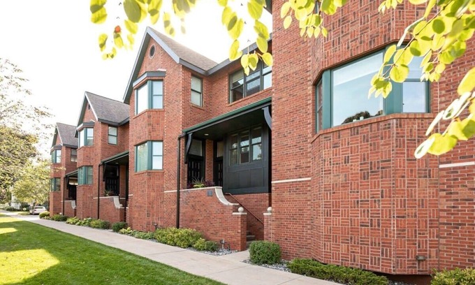 Traverse City House | Exceptional Townhouse in the Heart of the City, Family-Friendly