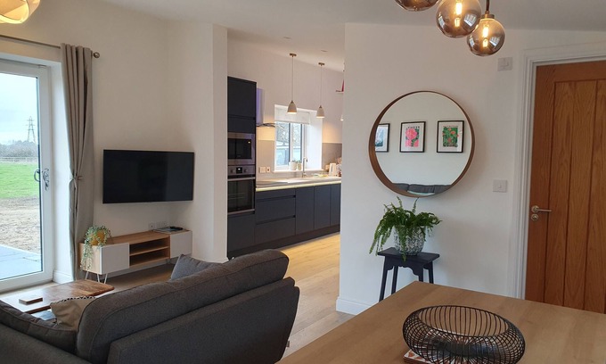 Sandwich House | Discover The Tractor Shed: Pet-Friendly Family Retreat