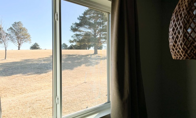 Sutton Hotel | Guest Favorite: The Trail Inn with Breakfast & Family Amenities