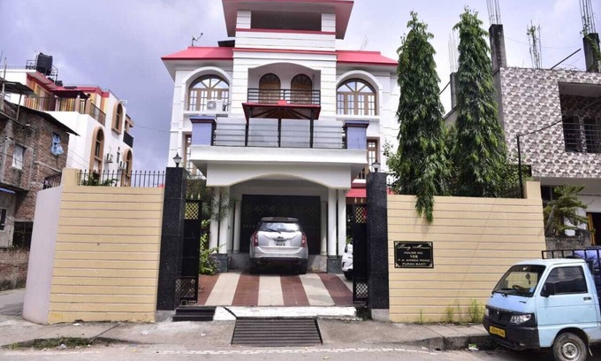 Sualkuchi Apartment | Welcoming The Transit Stay - Guwahati with Family Amenities