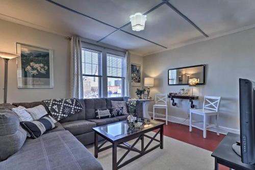 South Green Apartment | Relaxing Retreat: The Traveler Suite C1 - Pet & Child Friendly